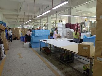 Shenzhen Linglongrui Packaging Product Co., Ltd.