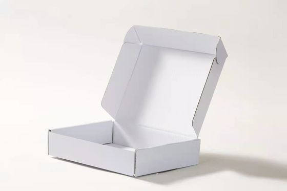 Caja de envío de cartón corrugado de color con logotipo impreso