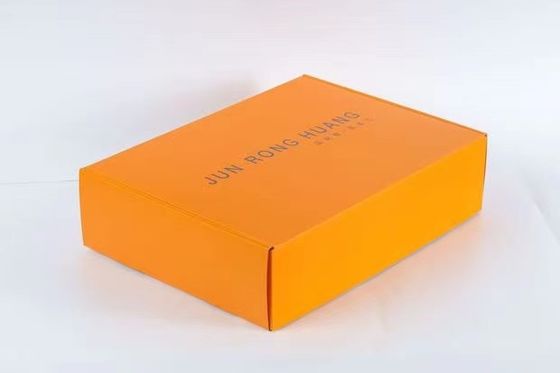 Klasik Dalgalanmış Karton Hediye Paket Kutuları Geri Dönüştürülebilir Özel Logo