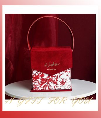 Rectangular Rigid Packaging Box With Handle And Magnetic Closure For Gift