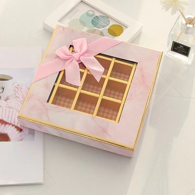 Προσαρμοσμένο κουτί σοκολάτας για την Ημέρα του Αγίου Βαλεντίνου με παράθυρο